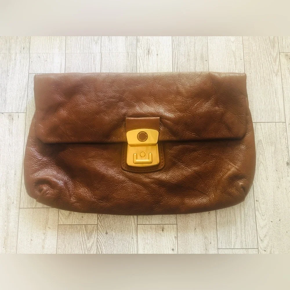 MARC JACOBS Cognac Leather Brass Butter Soft Clutch RARE - Picture 1 of 7
